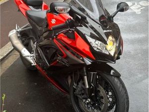 GSXR K8 ETAT NEUF