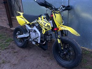 YCF 125 SM SUPERMOTARD