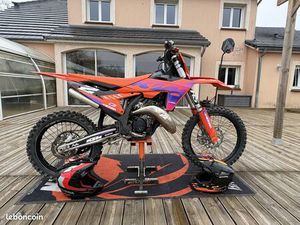 125 SX
