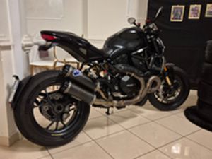 DUCATI MONSTER 1200R