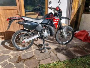 YAMAHA DT 125