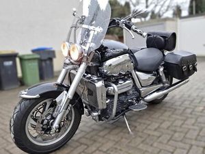 TRIUMPH ROCKET 3 CLASSIC IN TOP ZUSTAND MIT VIEL ZUBEHÖR