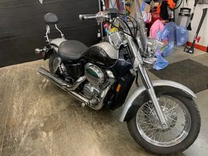 HONDA SHADOW 750