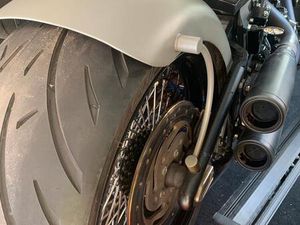 HARLEY-DAVIDSON FXS BLACKLINE 260ER CUSTOMBIKEUMBAU