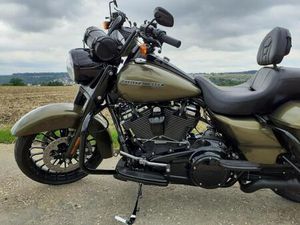 HARLEY DAVIDSON ROAD KING SPECIAL FLHRXS