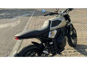 VENDO BRIXTON MOTORCYCLES CROSSFIRE 500 (2021 - 25) USATA A CAGLIARI (CODICE 9922369) - MOTO.IT