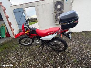 VEND MOTO HONDA 125 XR