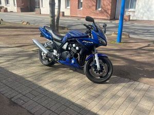 YAMAHA FAZER 600
