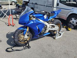 HONDA CBR 1000RR HRC FIREBLADE
