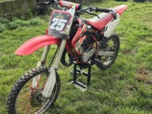HONDA CR 85