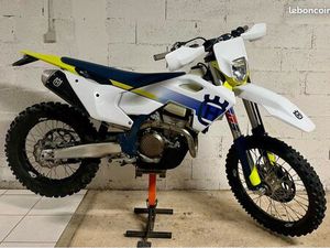 HUSQVARNA 250 FE 2024 - 44 HEURES