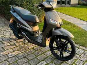 ② PEUGEOT TWEET 50