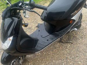 VIVACITY SCOOTER 50 CC COMPACT