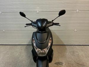 SCOOTER KYSBEE NOIR 50 CC 4 TEMPS