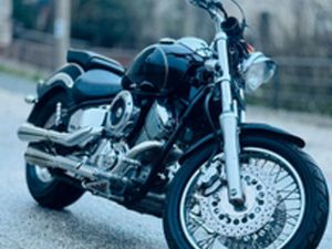 YAMAHA XVS 1100 DRAGSTAR