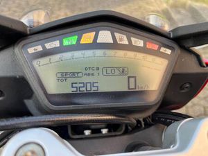 DUCATI HYPERSTRADA 821