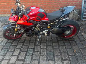 DUCATI STREETFIGHTER V4S EINZELSTÜCK