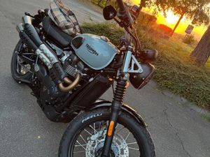 TRIUMPH STREET SCRAMBLER 900 CCM URBAN GREY (GRAU)