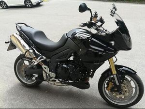 TRIUMPH TIGER 1050