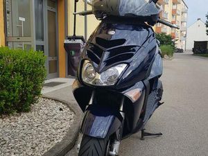 APRILIA LEONARDO 300