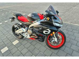 APRILIA RS 660 / 2022 / BLACK / CHECKHEFTGEPFLEGT