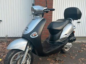 KYMCO YUP 50 ROLLER MIT PAPIEREN - VB