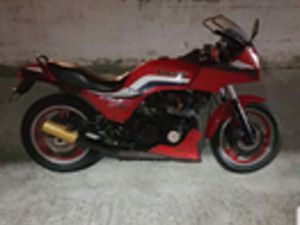 KAWASAKI GPZ 750 POSSO SCAMBIARE