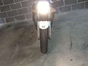 SUZUKI GSR 600 TENUTA BENISSIMO , POCO TRATTABILE,AFFARE BIANCO