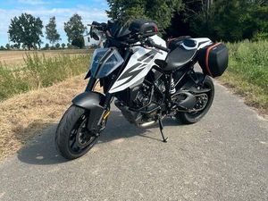 KTM 1290 SUPER DUKE R VIELE EXTRAS