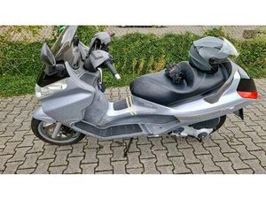 WINTERP.ROLLER PIAGGIO X8 200 FAHRBEREIT.MIT TÜV BIS 09,2026