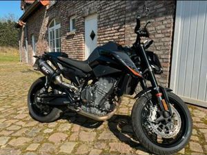 KTM DUKE 890 MOTORRAD NAKED BIKE
