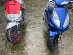 VENDO OU TROCO DUAS MOTAS 50 CC PEUGEOT VIVACITY / SYM JET 50 RAMALHAL