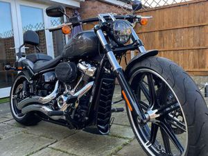 HARLEY-DAVIDSON SOFTAIL 1868 FXBRS BREAKOUT 114 CUSTOM CRUISER PETROL MANUAL EURO 5 (95 PS) 1868 CC