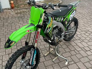 KAWASAKI KXF250 MOTOCROSS 2023 - 82H - TOP GEPFLEGT
