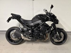 KAWASAKI Z900, 2025R, SALON POLSKA, 1500KM PRZEBIEGU WARSZAWA WILANÓW