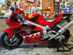 HONDA VTR SP 1 RC 51