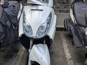 PIAGGIO X7 300 IE 2011
