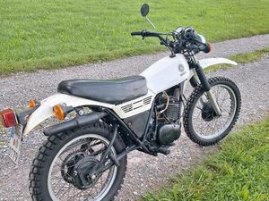 YAMAHA DT 400 MX