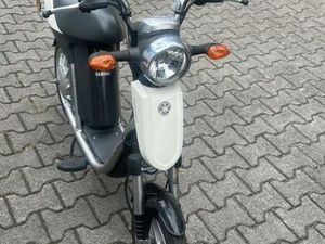 E ROLLER YAMAHA ECO3