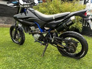 YAMAHA WR125X