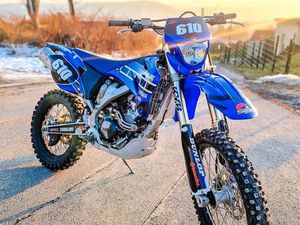 YAMAHA WR250 F – TÜV – SERVICE – WENIG KM