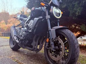 CB 1000 R BLACK EDITION