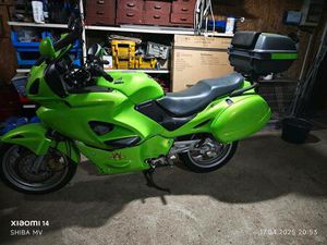 HONDA DEAUVILLE NT 650 V