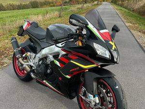 APRILIA RSV4 RF „X“ DESIGN
