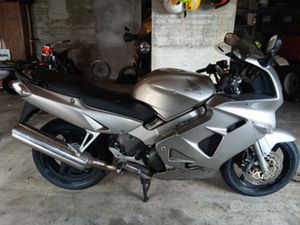HONDA VFR 800 RC46