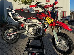 YCF START F88SE LIMITED EDITION PITBIKE DIRTBIKE MOTOCROSS