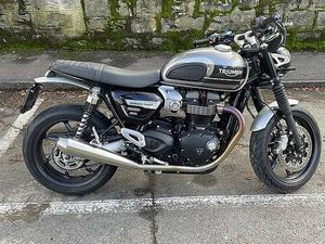 TRIUMPH SPEED TWIN 1200