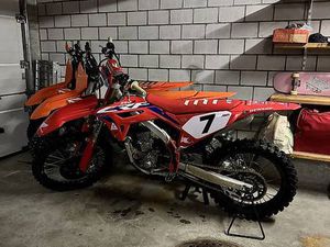 HONDA CRF 250 R - FACTORY GRAPHICS CANTON SAINT-GALL -