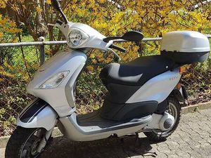 PIAGGIO FLY 125 CANTON SAINT-GALL -