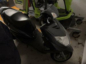 YAMAHA CYGNUS X AB MFK CANTON LUCERNE -